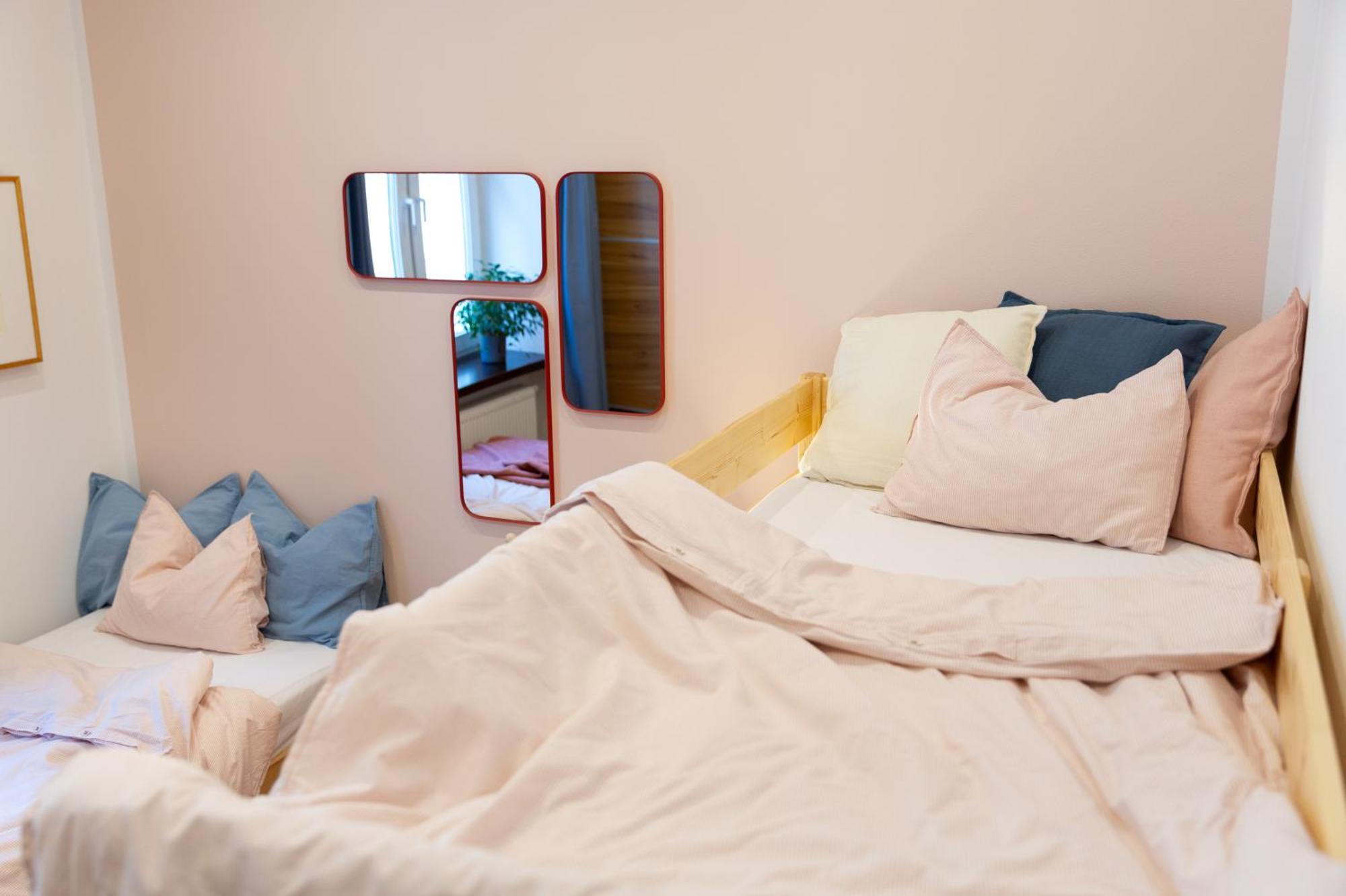 Evergreen - Old Town Spacious Stylish Apartment With Ac And One And A Half Bath, Baby & Kid- Friendly Братислава Экстерьер фото